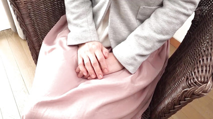 H057g01 清楚な雰囲気の五十路熟女が初AV！スリムボディに巨乳が揺れる！