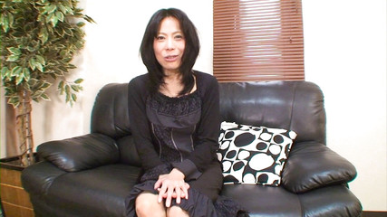 彼女の一日は中出しから始まる