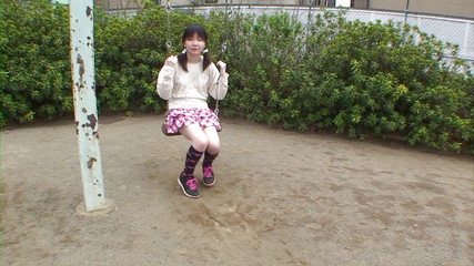 マミコは彼女のマンコにチンポを入れたがる