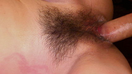 日本人のふしだらな女が輪姦されて中出しされる