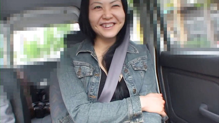 女の子が拾われてオナニーを求められる