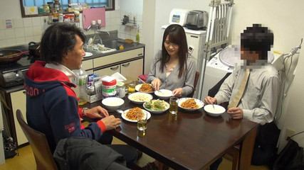 素人ハメ撮り: 夫は妻が他の男とセックスしているところを見たいと考えています。 #36-1