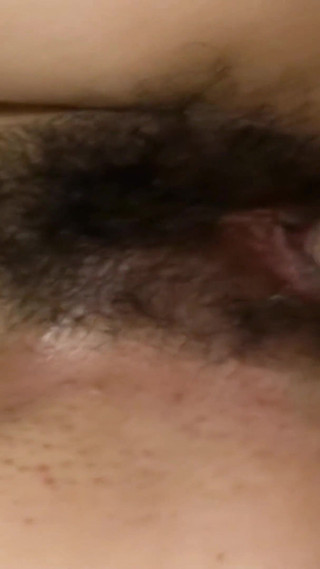 18歳の日本人ティーンが刑務所でハードコック男に犯される