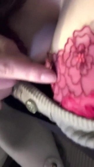 パート 1: 妻はローカットのトッププレミアムパイズリで合コンに参加し、おっぱいに射精して中出しします!