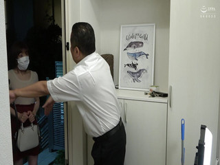 M635g06 テレワークで溜まったストレスをデリヘルで解消