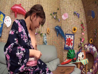 ライブチャットで潮吹きオナニー（4時間） Vol. 14