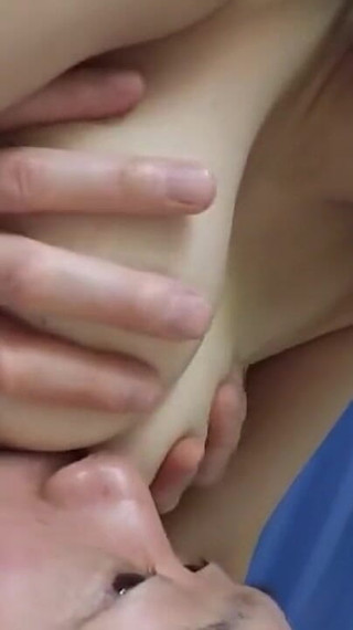 神聖な曲線。時田こずえ、自らの魅力の女神となる。パート1